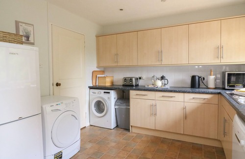 Osmington Cottage | WOODLANDS COTTAGE, pet friendly, country holiday cottage in Ringstead