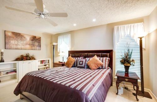 Grogan's Mill House | Woodlands Escape 3BR Texas Retreat with Forest View