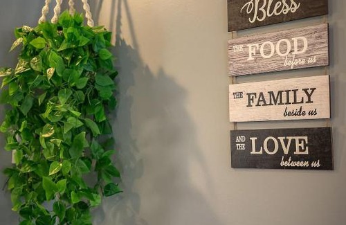 East Stroudsburg House | Woodside Cottage