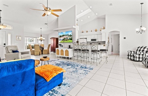 Lecanto House | Woodside Pool Retreat