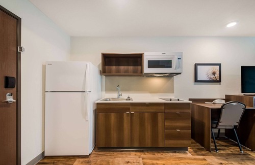 Inverness Hotel | WoodSpring Suites Inverness