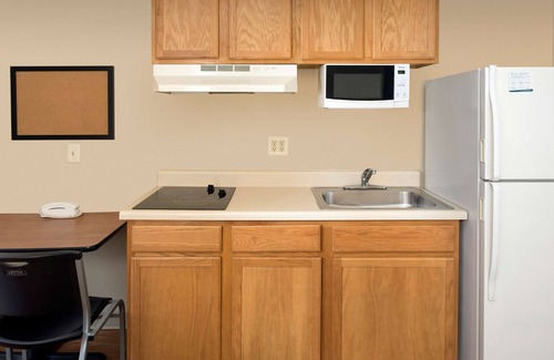 Jeffersonville - Clarksville Hotel | WoodSpring Suites Louisville Clarksville