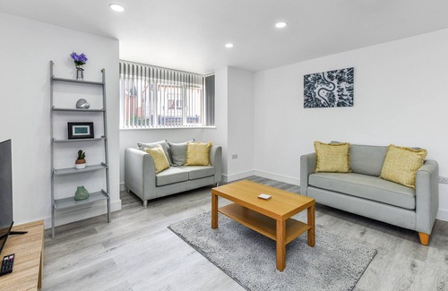 Hucknall Apartment | Woodstock House Flat 2 - Modern 2BR in Hucknall