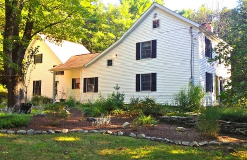 Mount Marion House | Woodstock MCMstyled house 60acres hottub Woodstock