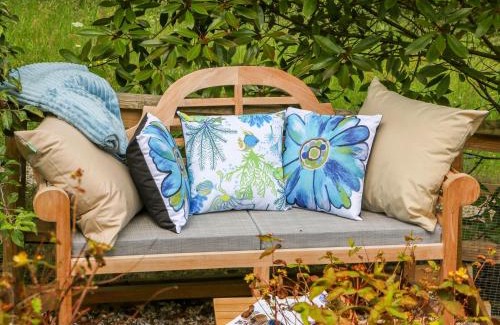 Axminster House | Woodstock Retreat