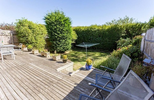 Poole House | Woodstock - Short Drive to Sandbanks Beach