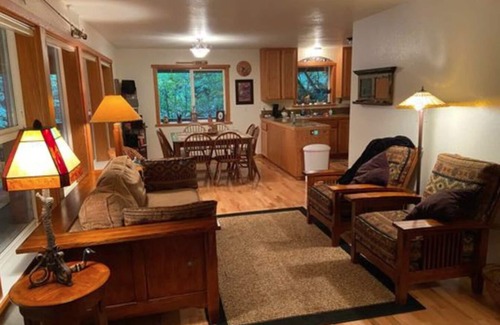 Lakeside House | Woody Cabin Retreat - Accessible only by Boat