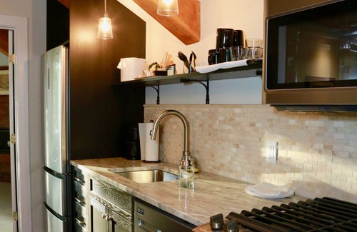 Stockton Bed & Breakfast | Woolverton Inn