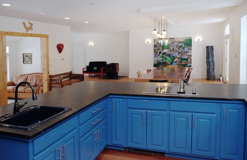 Chester House | Work, Ski, Relax - Big Restored 1860s Farmhouse