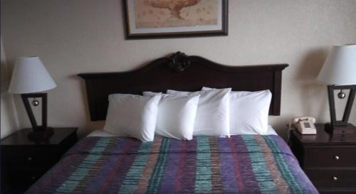 North San Antonio - SAT Hotel | Workforce Lodge
