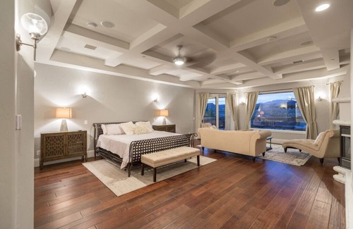 South Shore House | WORLD’S FINEST VACATION HOME – 2 Pool BOMBER overlooking Lake Las Vegas