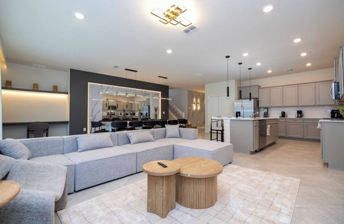 Four Corners House | WOW! 10BR Pool Home w/Game & Theater – 16356