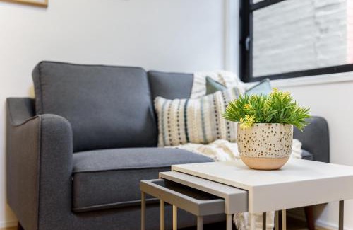 Melbourne Central Business District Apartment | WOW Apartment on Flinders
