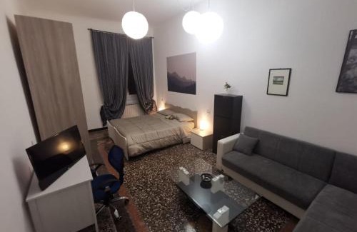 San Teodoro Apartment | Wow Home - 175 mq - posteggio privato - davanti porto traghetti - fino a 10 posti letto