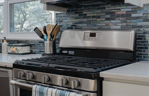 Briarcliff Heights House | Wow! Modern+Spacious Home ⭐️GREAT LOCATION⭐️