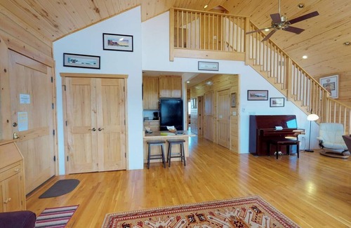 Blanding Cabin | Wrap Around Deck, Mustang Mesa Cabin