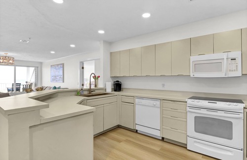 Shell Island Condo | Wrightsville Dunes G-2B - Second floor oceanfront condo