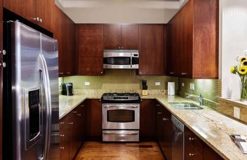 Lakeview Condo | Wrigley Field Stadium Suite 4 Bedroom 2 Bathroom