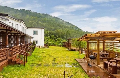 Namhae Condo | Wuyeon and Inyeon Pension
