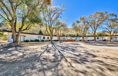 Walker Apartment | WWM 3 · 3 Explore, Swim, Dream, The E Sierras WWM 3