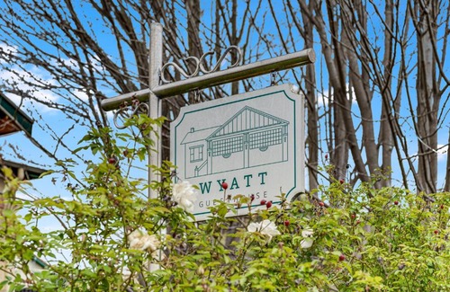 Mount Gambier Bed & Breakfast | Wyatt Guest House