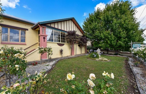 Mount Gambier Bed & Breakfast | Wyatt Guest House