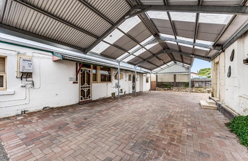 Mount Gambier Bed & Breakfast | Wyatt Guest House