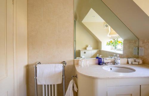 Chipping Norton House | Wychwood Cottage