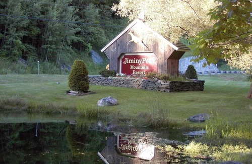 Hancock Condo | Wyndham Bentley Brook at Jiminy Peak ski in ski out