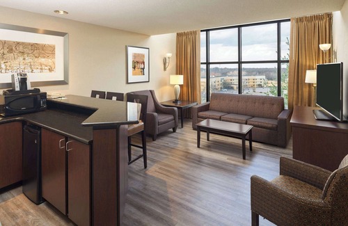 Columbia Hotel | Wyndham Executive Center Columbia
