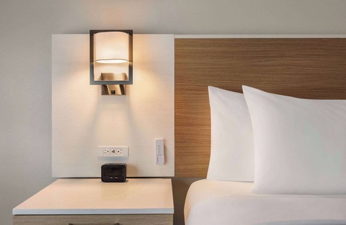 Gwinnett Place Hotel | Wyndham Garden Duluth