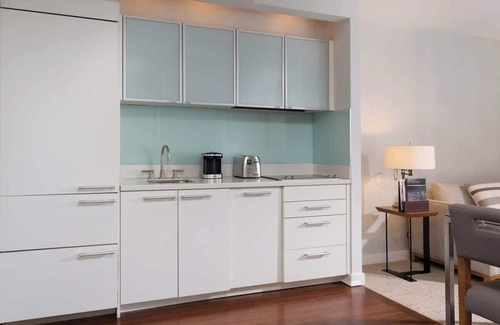 Midtown East Condo | Wyndham Midtown 45 Resort | King Bed Studio Suite