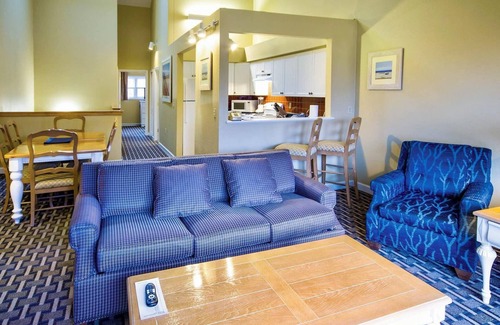 Jamestown Condo | Wyndham Newport Overlook | Four 2BR/2BA Suites