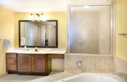 Old Town West Resort | Wyndham Old Town Alexandria, 2 Bedroom Deluxe Condo, Free WiFi