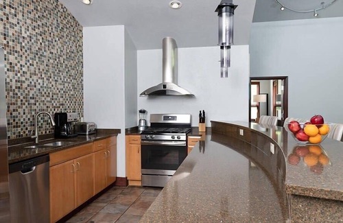 Lake Delton Condo | Wyndham Sundara Resort | 3BR/3BA King Pres Suite