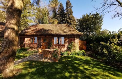 Milton Abbas House | Wyndthorpe Cottage