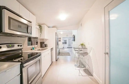 Wynwood Art District House | Wynwood House Pool/Hot Tub/Prkng