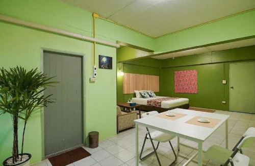 Wang Burapha Phirom Apartment | X GO INN The Grand Palace โกอินน์ MRT สามยอด