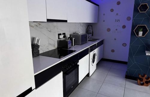 Greater Johannesburg Metropolitan Area Apartment | Xiluva Flower Smart Apartment