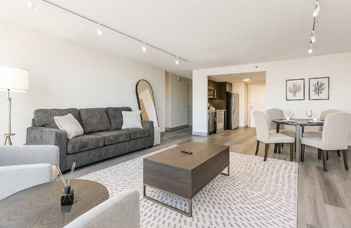 Downtown Hartford Apartment | XL Center 1-BR Condo|DWNTN Hartford|Easy Parking