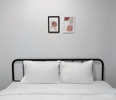 San Chao Pho Suea Apartment | XX BAO San Chao Pho Suea - ศาลเจ้าพ่อเสือ