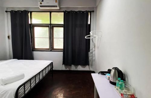 San Chao Pho Suea Apartment | XX BAO The Giant Swing - เสาชิงช้า - San Chao Pho Sua - BAO ศาลเจ้าพ่อเสือ