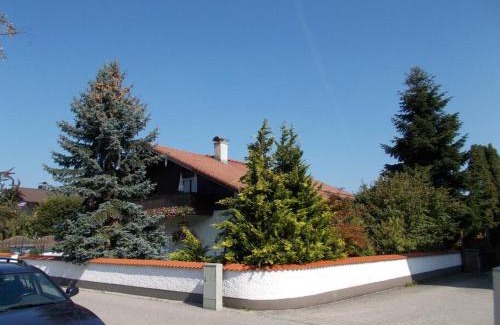 Heufeld Apartment | XXL apartment, 10 beds, 4 sleep-rooms, 140qm, 2 WC, 2 shower &
