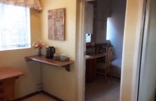 Pretoria House | XYZ Guest House - Family Suite