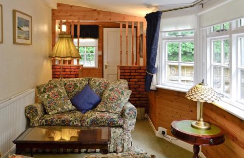 Llanycil House | Y Bwthyn