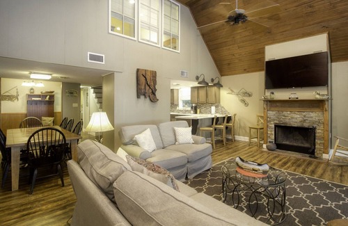 Negreet House | Y-Knott Lodge! Relax on the shores of Toledo Bend!