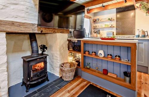 Croesgoch House | Y-Lodge in Haverfordwest