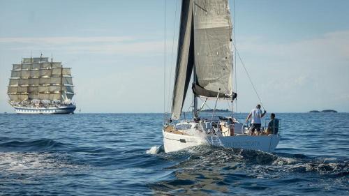 Rovinj Boat Rental | Yacht Z6 Dolcevita