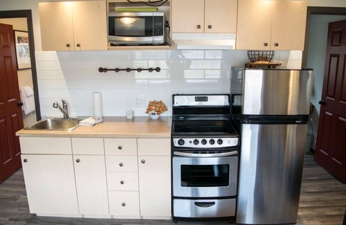 Dead Man's Flats Apartment | Yam 11 - 2 Bedroom with Bunks