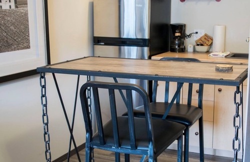 Dead Man's Flats Condo | Yam 15 - Studio with King